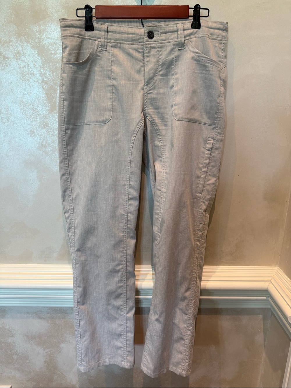 Kuhl Women's Straight Leg Pants in Light Gray